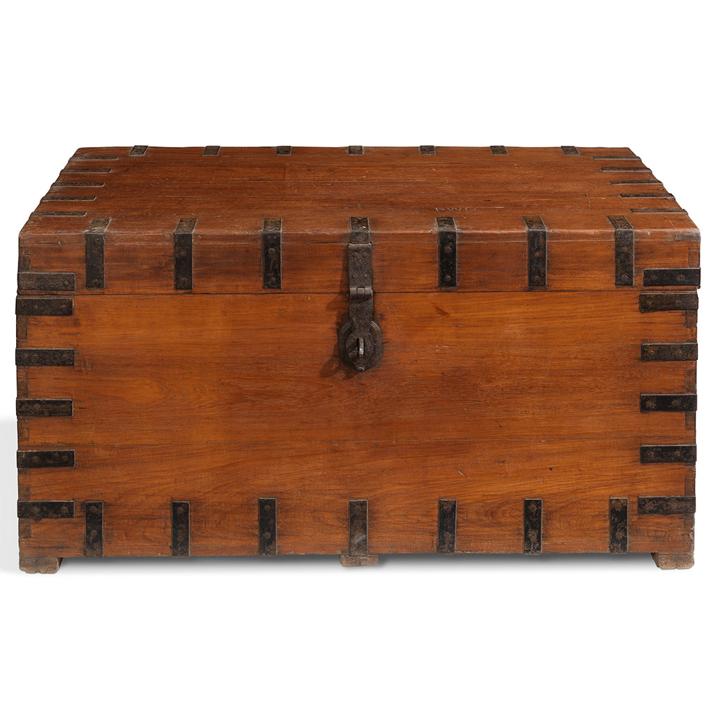 Iron Bound Large Vintage Storage Chest — Kayu Home